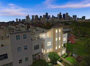 2320 Emancipation Ave, Houston, TX 77004