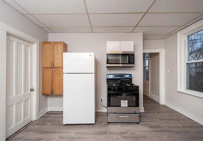56 Thompson St #1 — Photo 4