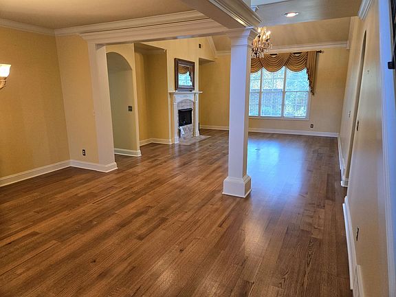 4th image of 3055 Poplar Grove Ln