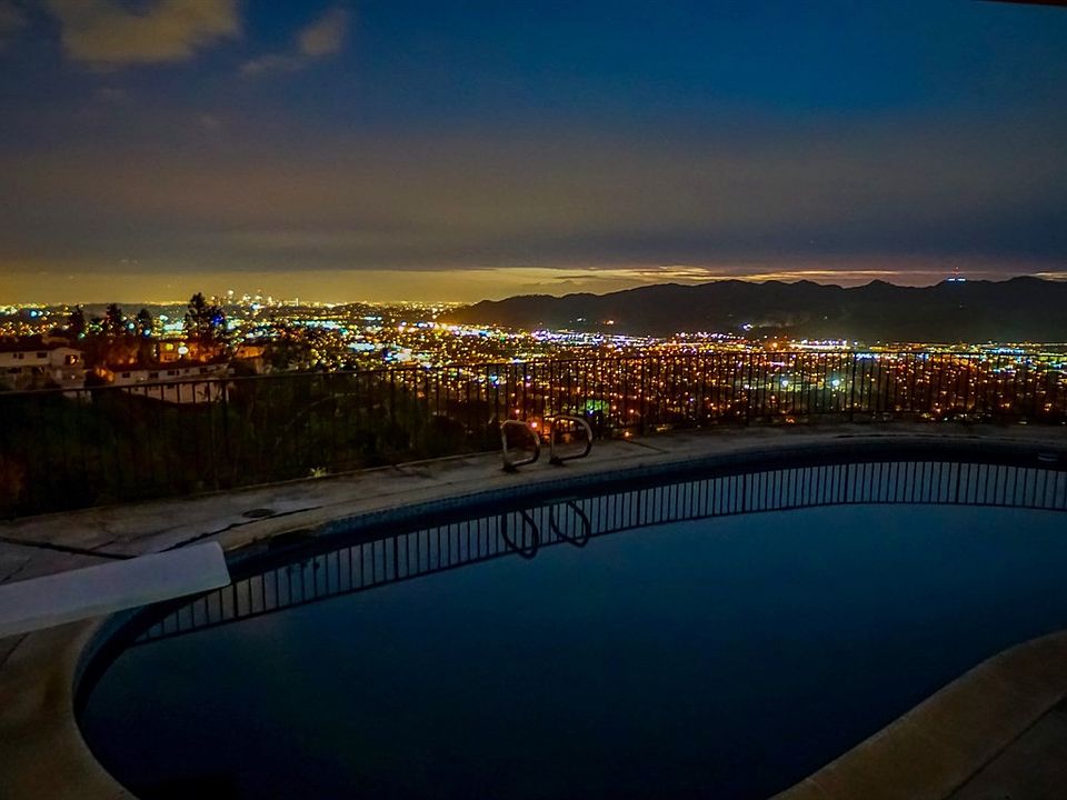 1st image of 330 Wonderview Dr