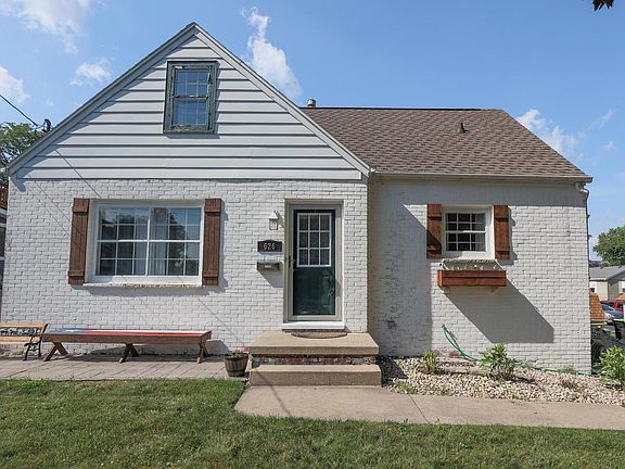 4th image of 626 Union STREET