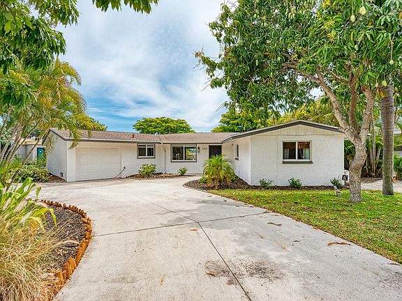 2nd image of 5240 Carmilfra Dr
