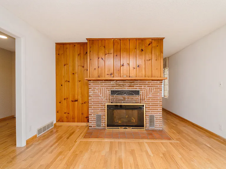 1227 S 284th St — Photo 22