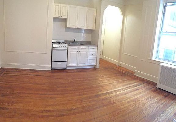 3rd image of 140-19 Beech Ave #1J
