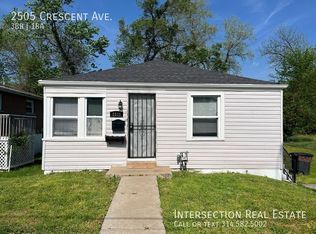 2505 Crescent Ave, Saint Louis, MO 63121
