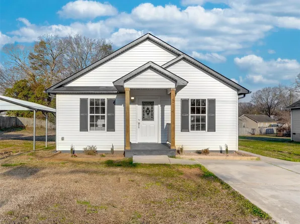 1514 Westover St, Lowell, NC 28098