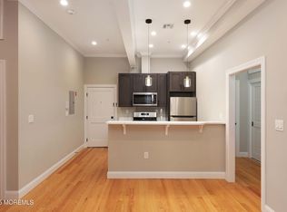 14 W Front St #2F, Red Bank, NJ 07701