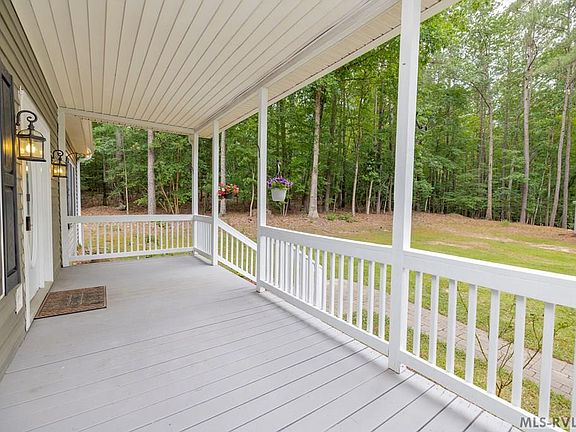 4th image of Hill Ln