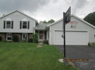 127 Applewood Dr, Rochester, NY 14612
