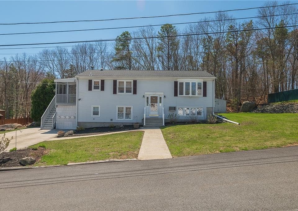 1st image of 25-27 Camille Dr