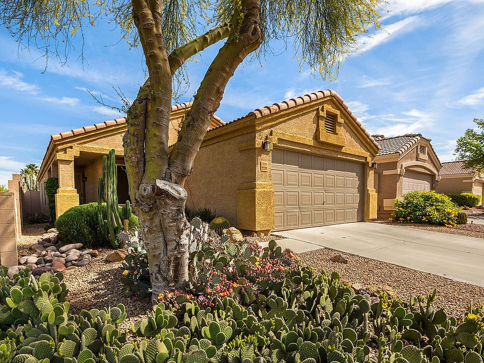 1st image of 3018 E Blackhawk Dr