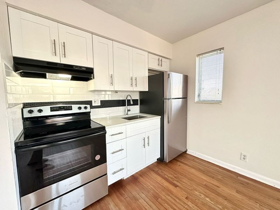3312 SE 5th St #4, photo 7