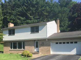 N2136 Valley Rd, La Crosse, WI 54601