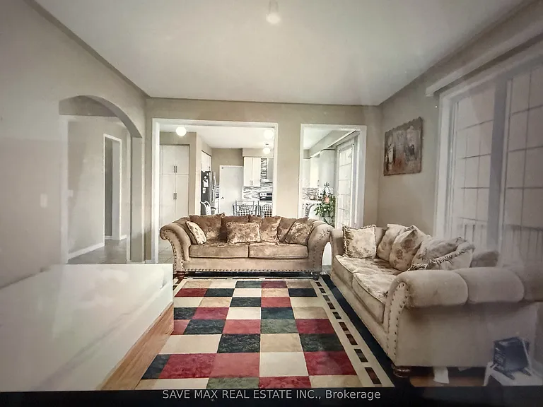 184 Treeline Blvd — Photo 16