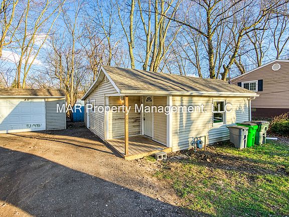 2nd image of 1483 2nd St