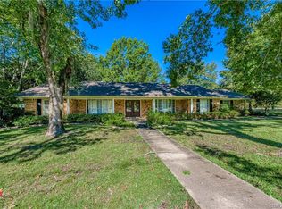 2903 Swan Lake Rd, Bossier City, LA 71111