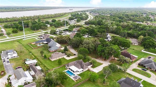 150 Riverbend Dr — Photo 26