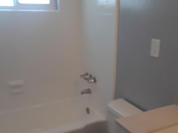 2nd image of 721 W Hyde Park Blvd #2
