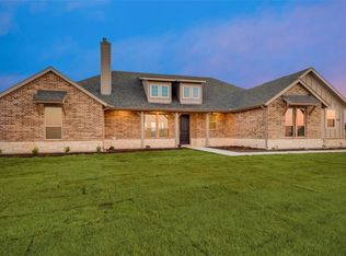 122 Pampas Ct, Rhome, TX 76078