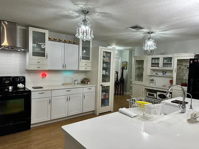 5010 Woodstone Cir N — Photo 16