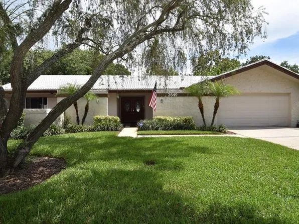 2649 Clubhouse Dr S, Clearwater, FL 33761