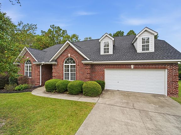 2nd image of 10 Osprey Pond Ct