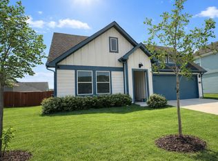 2310 Hydrangea Dr, Pilot Point, TX 76258
