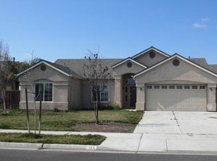 743 Quince Ave, Lemoore, CA 93245