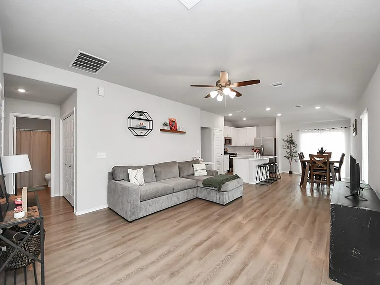 139 Reese Ravine Ln — Photo 4