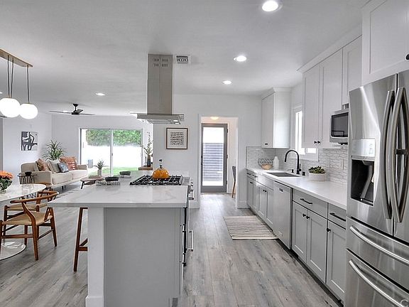 4th image of 6038 Eberle St