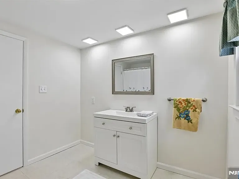 18 Patterson St — Photo 21
