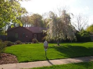 5110 Foster Rd, Midland, MI 48642