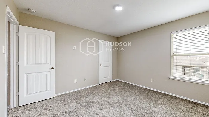 218 Thoroughbred St — Photo 28