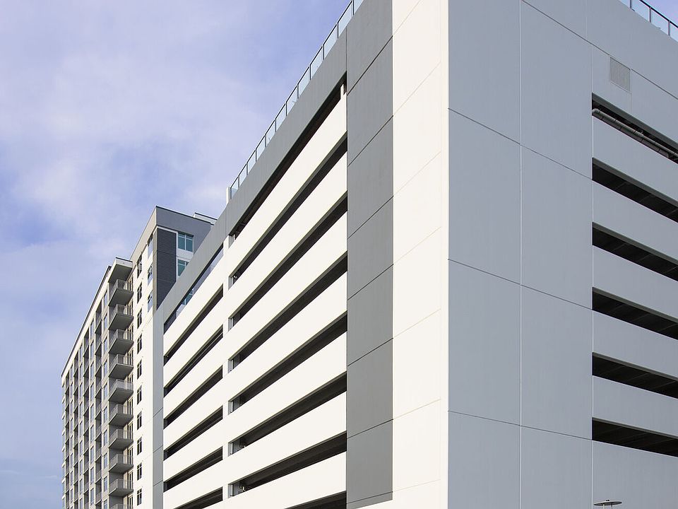 Building Photo 5