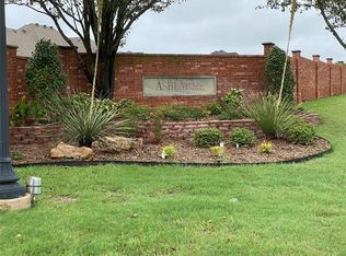 1370 Shallowbend Dr, Midlothian, TX 76065