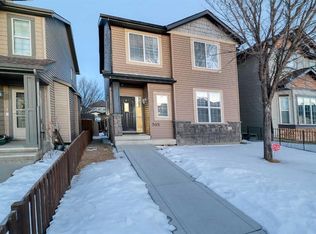 303 W Saddlebrook Way NE, Calgary, AB T3J0B4