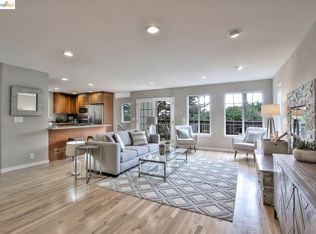 2170 Arrowhead Dr, Oakland, CA 94611