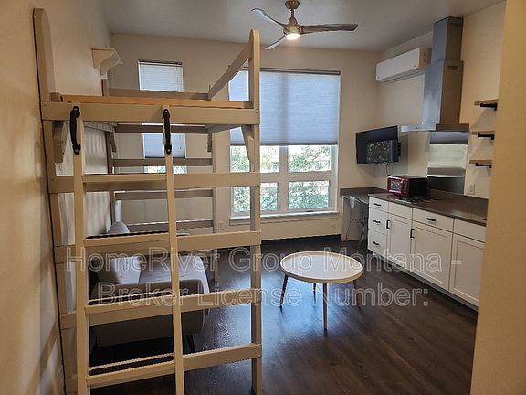2nd image of 320 Clay St #309
