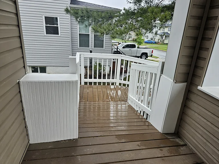 1015 S Beechfield Ave — Photo 30