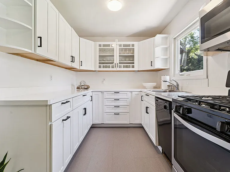 5 Pine Tree Ct — Photo 16
