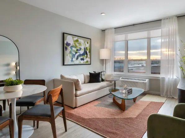 84 Freeman St, Newark, NJ