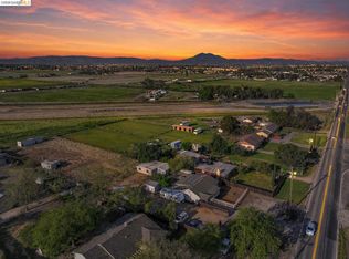 2191 E Cypress Rd, Oakley, CA 94561