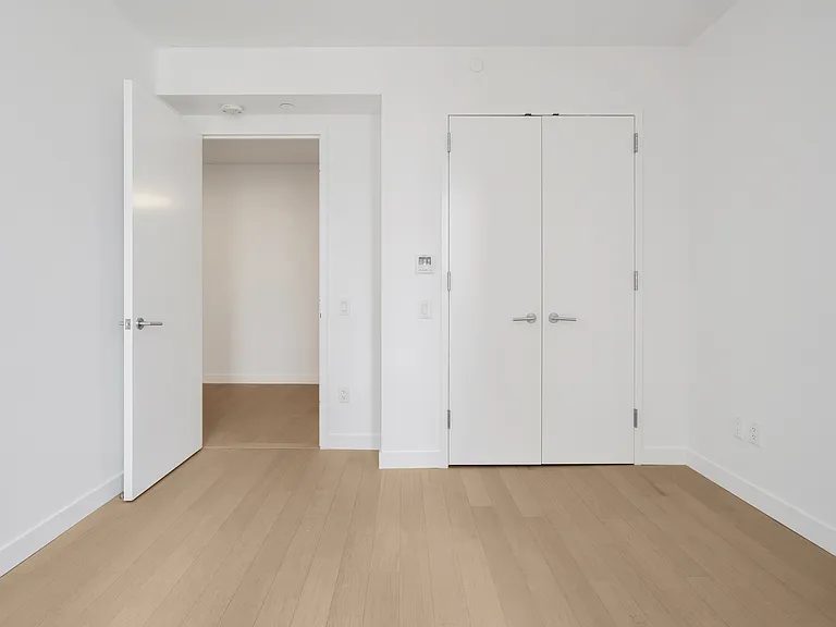 310 Livingston St #601 — Photo 13