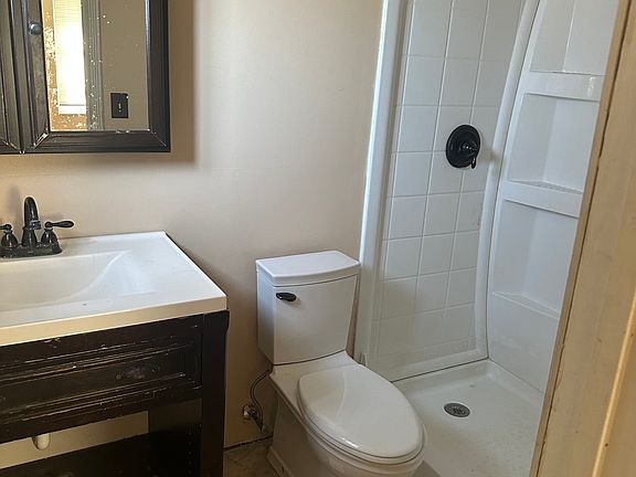 4th image of 6040 Green Knolls Dr