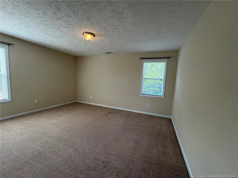 4007 Beaubien Dr — Photo 34