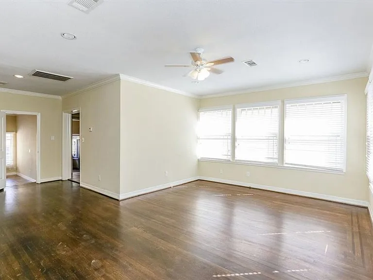 612 W Alabama St — Photo 7