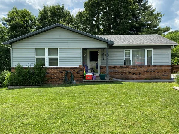 327 Laredo St, Tazewell, VA 24651