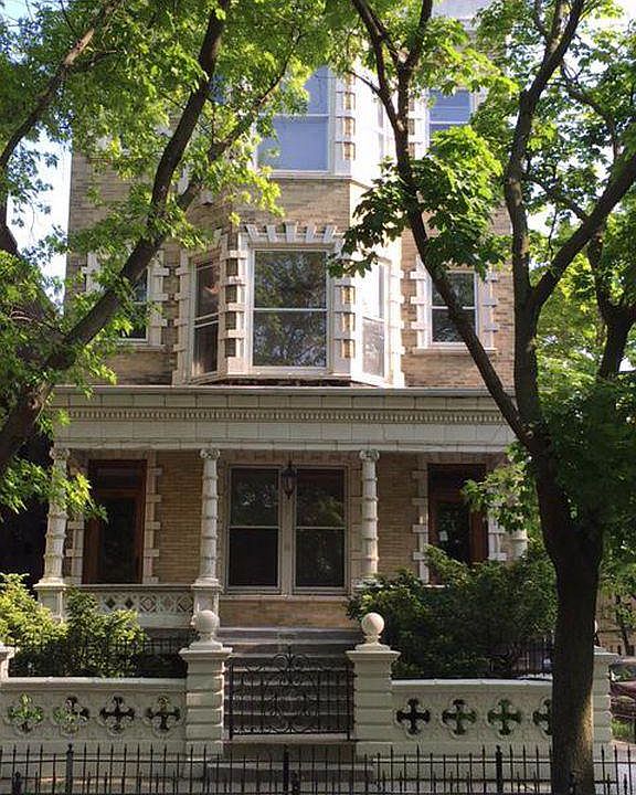 1st image of 1059 W Oakdale Ave APT 1