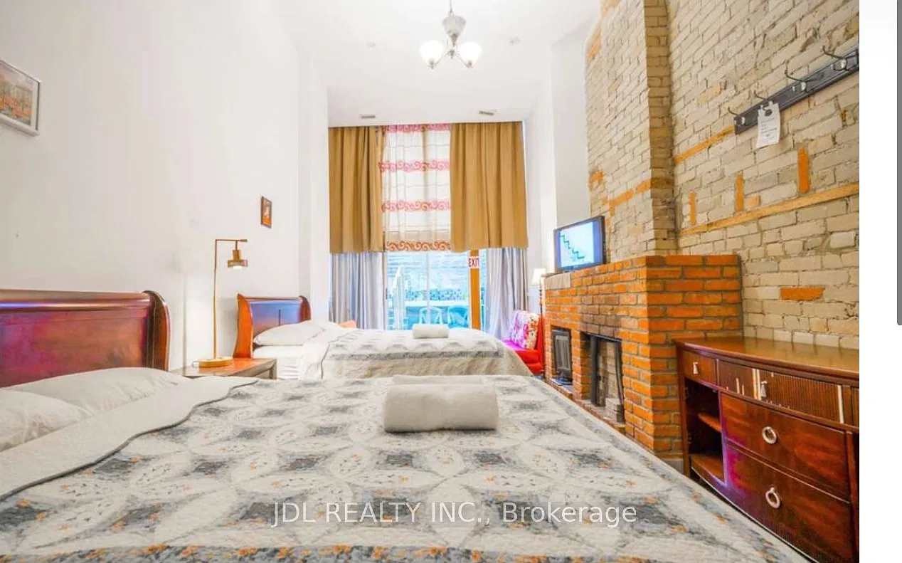 118 Shuter St — Photo 3