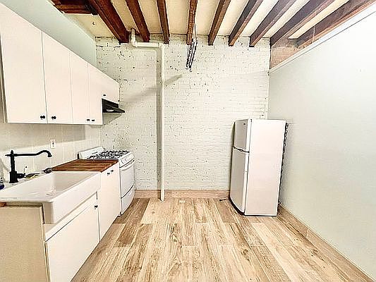 4th image of 690 9th Ave #4S